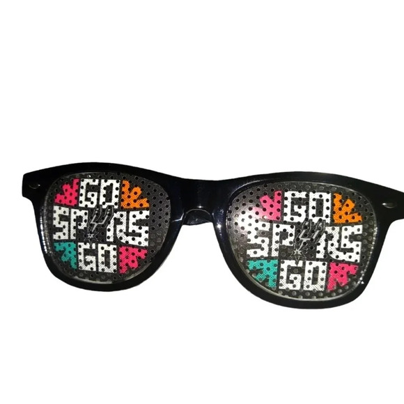 San Antonio Spurs Sunglasses Fiesta Edition - Picture 1 of 3